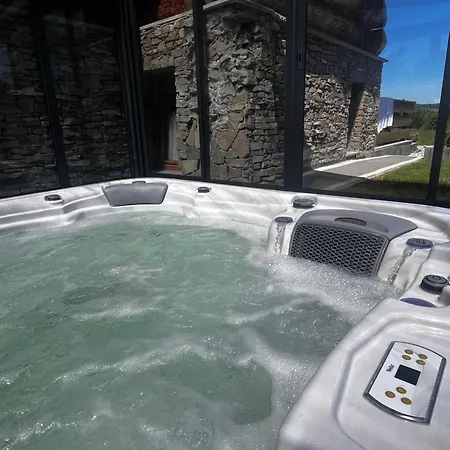W Bialce Z Jacuzzi W Ogrodzie Chalet *