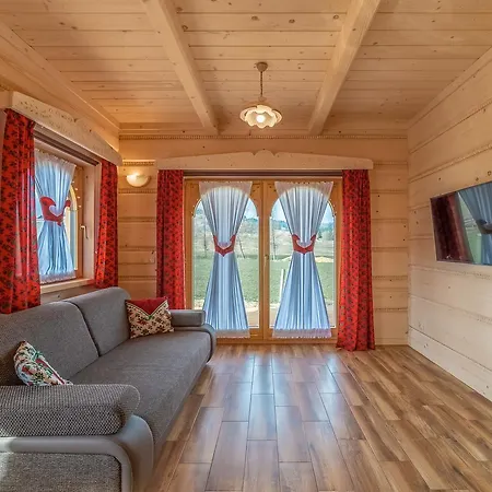 W Bialce Z Jacuzzi W Ogrodzie Chalet