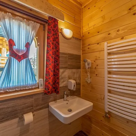 Chalet W Bialce Z Jacuzzi W Ogrodzie