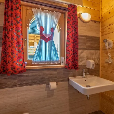 Domek alpejski W Białce Z Jacuzzi W Ogrodzie Białka Tatrzańska