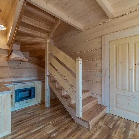 W Białce Z Jacuzzi W Ogrodzie Domek alpejski *